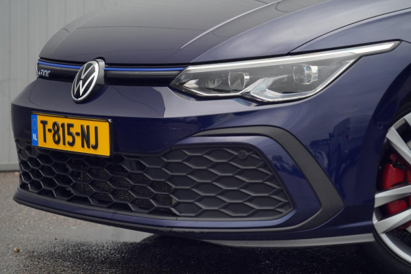 Volkswagen Golf 1.4 eHybrid GTE / Navigatie / Stoelverw. / Trekhaak / Pano / Stuurverw. / Camera / Side-Assist