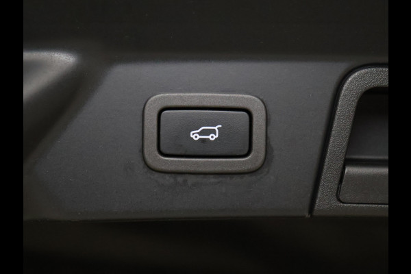 Land Rover Range Rover Velar 2.0 P400e Sport [MEMORY SEATS, APPLE CARPLAY, ANDROID, MERIDIAN SOUND, AANPASBARE RIJMODUS, 360 CAMERA, VOL LEDER, STOELVERWARMING, CRUISE, CLIMATE, NIEUWSTAAT]