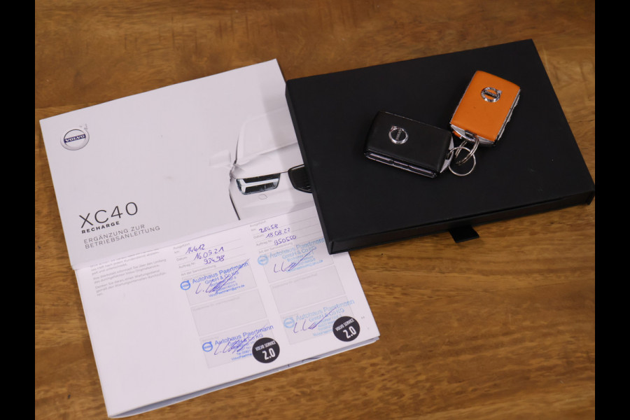 Volvo XC40 1.5 T5 Recharge R-Design [CAMERA, MEMORY SEATS, HARMAN KARDON, SCHUIFDAK, APPLE CARPLAY, ANDROID AUTO, STUURVERWARMING, NIEUWSTAAT]