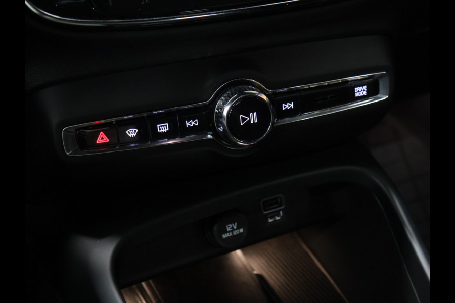 Volvo XC40 1.5 T5 Recharge R-Design [CAMERA, MEMORY SEATS, HARMAN KARDON, SCHUIFDAK, APPLE CARPLAY, ANDROID AUTO, STUURVERWARMING, NIEUWSTAAT]