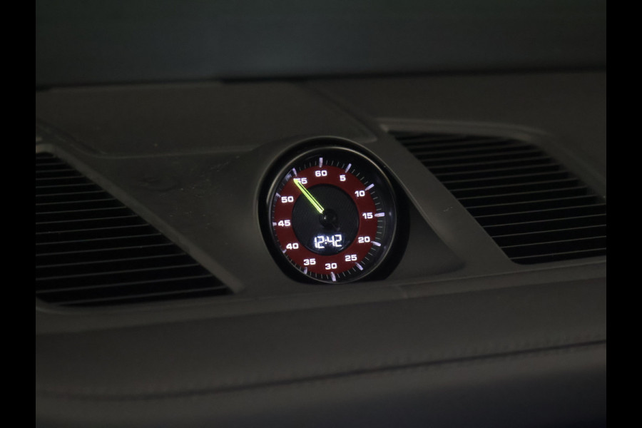 Porsche Cayenne 3.0 E-Hybrid [SPORT CHRONO, SPORT DESIGN, LED MATRIX PDLS PLUS, LUCHTVERING, SCHUIFKANTELDAK, TREKHAAK INKLAPBAAR, MEMORY SEATS, BOSE SOUND, STOELVERKOELING, HEAD-UP, APPLE CARPLAY, ANDROID, 360 CAMERA, A