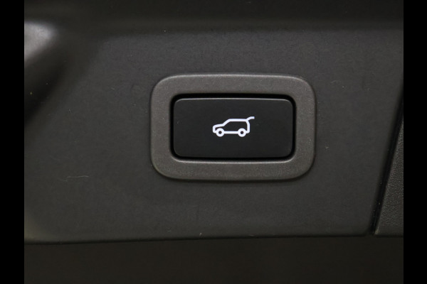 Land Rover Range Rover Velar 2.0 I4 Turbo AWD R-Dynamic HSE [LUCHTVERING, SCHUIFKANTELDAK, TREKHAAK INKLAPBAAR, MEMORY SEATS, MERIDIAN SOUND, APPLE CARPLAY, ANDROID, STOELMASSAGE, 360 CAMERA, COMFORTSTOELEN, STOELVERKOELING, STOELVERWARMING, CRUISE, C