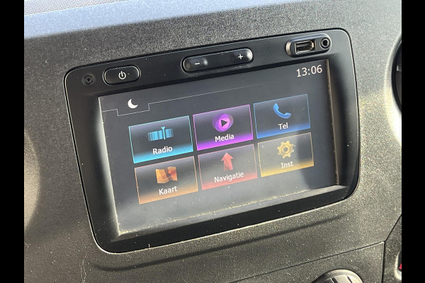 Renault Master T35 2.3 dCi L2H2*NAVI*A/C*HAAK*CRUISE*3PERS*PDC*