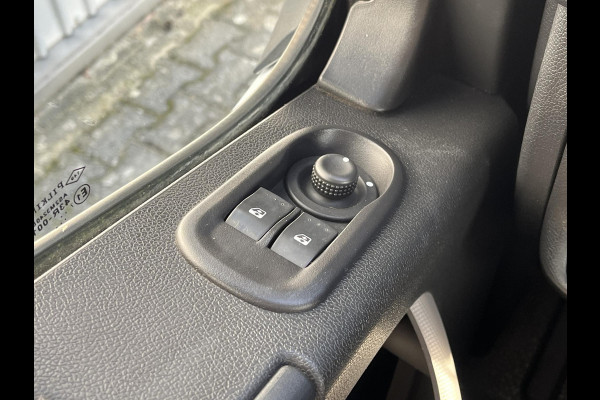 Renault Master T35 2.3 dCi L2H2*NAVI*A/C*HAAK*CRUISE*3PERS*PDC*