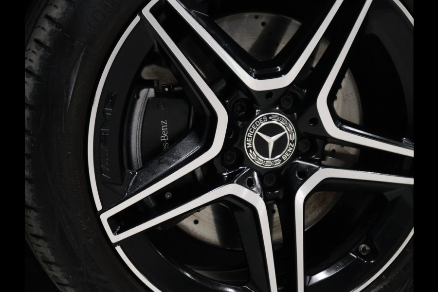 Mercedes-Benz A-Klasse 250 e AMG Limited [SCHUIFKANTELDAK, SFEERVERLICHTING, CAMERA, PDC V+A, MEMORY SEATS, APPLE CARPLAY, ANDROID AUTO, CRUISE CONTROL, STOELVERWARMING, NIEUWSTAAT]