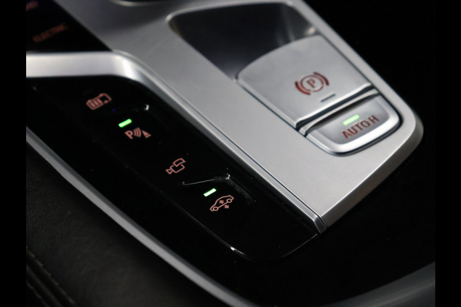 BMW 7 Serie 745e High Executive M Sport *WEEKAANBIEDING* [SCHUIFKANTELDAK, HARMAN/KARDON, APPLE CARPLAY, ANDROID, ELEKTRISCH VERSTELBARE STOELEN V+A, STOELMASSAGE V+A, LUCHTVERING, 360 CAMERA, HEAD-UP, STUURVERWARMING, STOELVERWARM