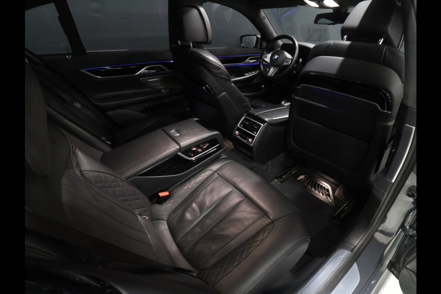 BMW 7 Serie 745e High Executive M Sport *WEEKAANBIEDING* [SCHUIFKANTELDAK, HARMAN/KARDON, APPLE CARPLAY, ANDROID, ELEKTRISCH VERSTELBARE STOELEN V+A, STOELMASSAGE V+A, LUCHTVERING, 360 CAMERA, HEAD-UP, STUURVERWARMING, STOELVERWARM