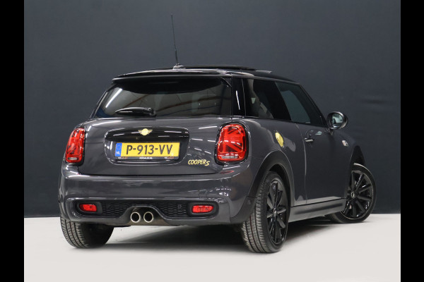MINI Mini 2.0 Cooper S Chili FULL OPTION [SCHUIFKANTELDAK, APPLE CARPLAY, HARMAN/KARDON, HUD, ACHTERUITRIJCAMERA, ADAPTIVE CRUISE CONTROL, PDC V+A, STOELVERWARMING, AUTOMATISCHE AIRCO, NIEUWSTAAT]