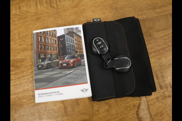 MINI Mini 2.0 Cooper S Chili FULL OPTION [SCHUIFKANTELDAK, APPLE CARPLAY, HARMAN/KARDON, HUD, ACHTERUITRIJCAMERA, ADAPTIVE CRUISE CONTROL, PDC V+A, STOELVERWARMING, AUTOMATISCHE AIRCO, NIEUWSTAAT]
