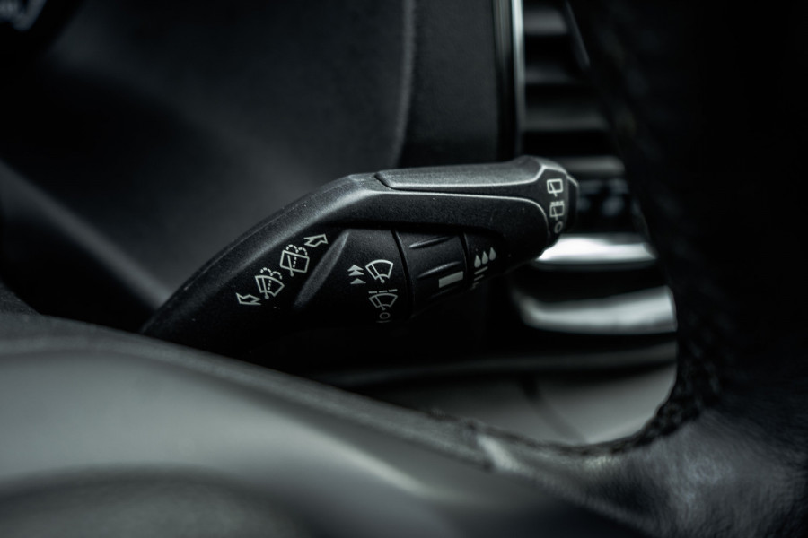 Ford Transit Custom 2.0 TDCI L2H1 Limited DC | 170 PK | 5-Zits | Automaat | CarPlay | Navi | Camera | Zijschuifdeur R + L | LED | Cruise