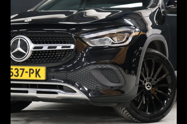 Mercedes-Benz GLA 250 e Business Solution Luxury Limited [TREKHAAK INKLAPBAAR, APPLE CARPLAY, ANDROID, STOELVERWARMING, CAMERA, VOL LEDER, CRUISE, CLIMATE, NIEUWSTAAT]