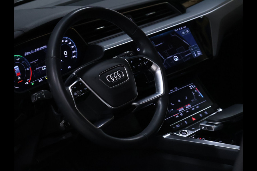 Audi e-tron 55 quattro edition 95 kWh Sport [LUCHTVERING, BLUETOOTH TELEFOON, PDC V+A, CRUISE CONTROL, CLIMATE CONTROL, LANE ASSIST, ELEKTRISCHE ACHTERKLEP, LED KOPLAMPEN, NIEUWSTAAT]