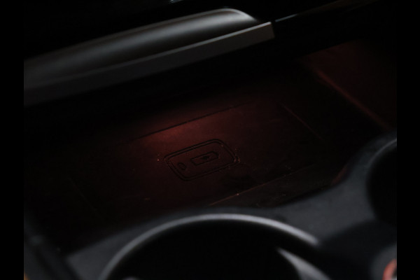 BMW 5 Serie Touring 520i M Sport [CAMERA, APPLE CARPLAY, MEMORY SEATS, M STUURWIEL,TREKHAAK WEGKLAPBAAR,  ANDROID AUTO, VOL LEDER, NIEUWSTAAT]