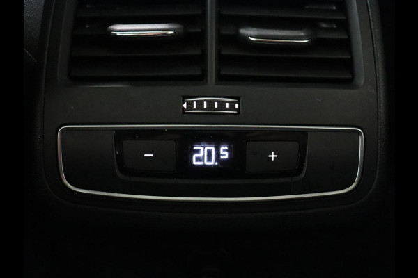 Audi A4 35 TFSI S edition Competition | Panoramadak | Stoelverwarming | Virtual Cockpit | Carplay | Half leder | Navigatie | Sportstoelen | Full LED | DAB | Climate control | Cruise control | S Line