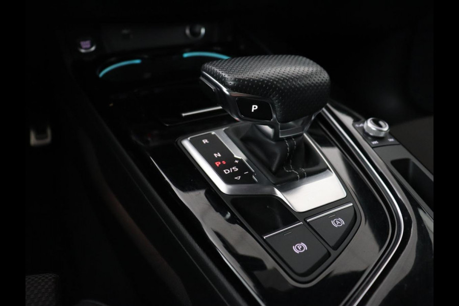 Audi A4 35 TFSI S edition Competition | Panoramadak | Stoelverwarming | Virtual Cockpit | Carplay | Half leder | Navigatie | Sportstoelen | Full LED | DAB | Climate control | Cruise control | S Line