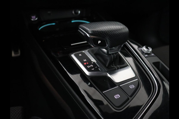 Audi A4 35 TFSI S edition Competition | Panoramadak | Stoelverwarming | Virtual Cockpit | Carplay | Half leder | Navigatie | Sportstoelen | Full LED | DAB | Climate control | Cruise control | S Line