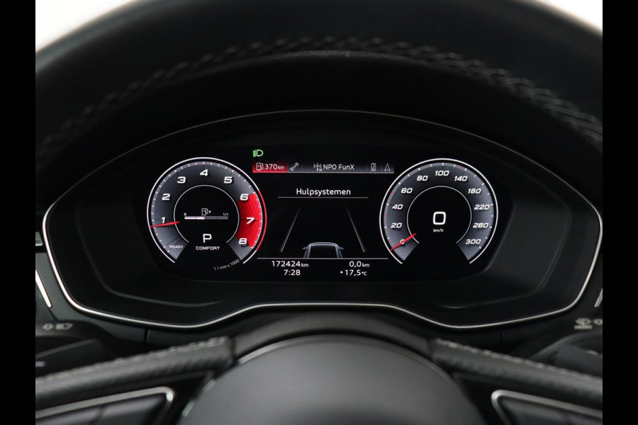 Audi A4 35 TFSI S edition Competition | Panoramadak | Stoelverwarming | Virtual Cockpit | Carplay | Half leder | Navigatie | Sportstoelen | Full LED | DAB | Climate control | Cruise control | S Line