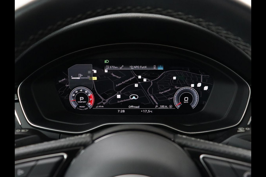 Audi A4 35 TFSI S edition Competition | Panoramadak | Stoelverwarming | Virtual Cockpit | Carplay | Half leder | Navigatie | Sportstoelen | Full LED | DAB | Climate control | Cruise control | S Line