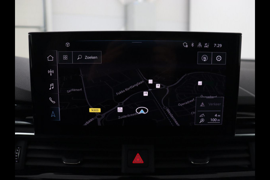 Audi A4 35 TFSI S edition Competition | Panoramadak | Stoelverwarming | Virtual Cockpit | Carplay | Half leder | Navigatie | Sportstoelen | Full LED | DAB | Climate control | Cruise control | S Line