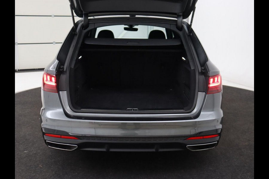 Audi A4 35 TFSI S edition Competition | Panoramadak | Stoelverwarming | Virtual Cockpit | Carplay | Half leder | Navigatie | Sportstoelen | Full LED | DAB | Climate control | Cruise control | S Line
