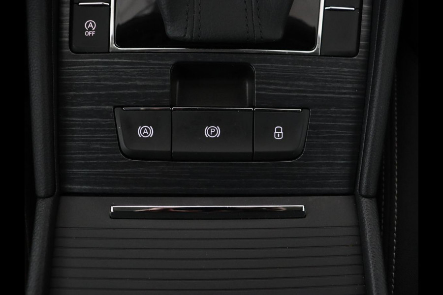 Škoda Superb 1.5 TSI Business Edition Plus | Trekhaak | Adaptive cruise | Achterbankverwarming | Virtual Cockpit | Camera | Carplay | Stoelverwarming | Memory | Keyless | Full LED | Navigatie