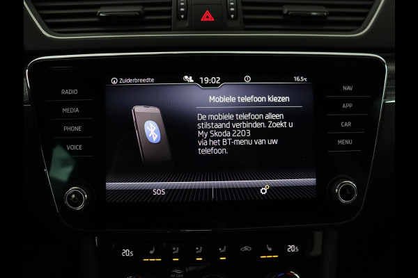 Škoda Superb 1.5 TSI Business Edition Plus | Trekhaak | Adaptive cruise | Achterbankverwarming | Virtual Cockpit | Camera | Carplay | Stoelverwarming | Memory | Keyless | Full LED | Navigatie