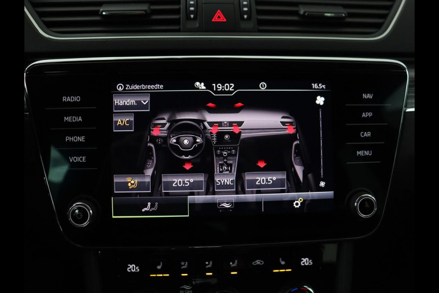 Škoda Superb 1.5 TSI Business Edition Plus | Trekhaak | Adaptive cruise | Achterbankverwarming | Virtual Cockpit | Camera | Carplay | Stoelverwarming | Memory | Keyless | Full LED | Navigatie