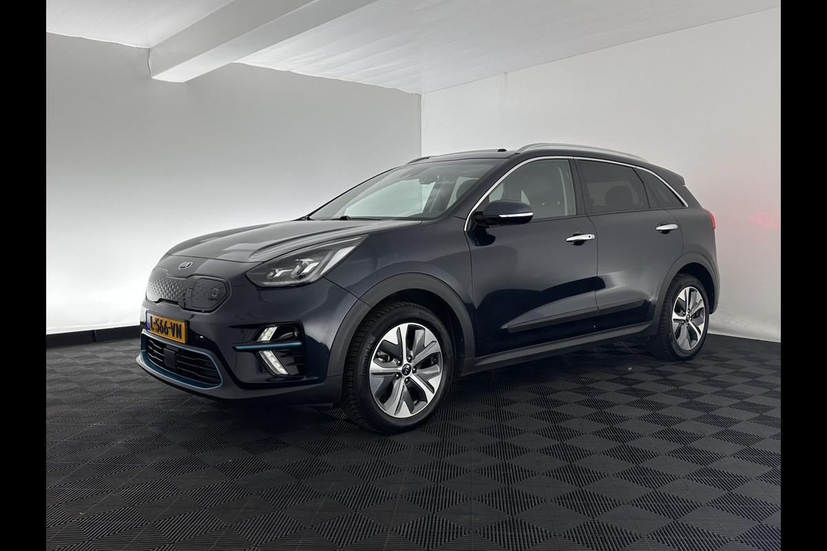 Kia e-Niro DynamicPlusLine 64 kWh [ 3-Fase ] {SOH-100%} (INCL-BTW) Aut.*PANO | LEATHER-FABRIC | FULL-LED | NAVI-FULLMAP | DAB+ | ADAPTIVE-CRUISE | CAMERA | HEATED-COMFORTSEATS | KEYLESS | DIGI-COCKPIT | SHIFT-PADDLES | CARPLAY | LANE-ASSIST | ...
