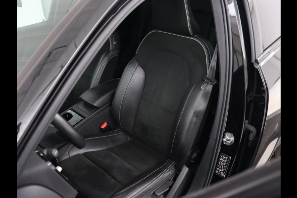 Volvo XC40 Recharge P8 AWD R Design | Stoel & stuurverwarming | Harman/Kardon | Adaptive cruise | Carplay | Navigatie | Keyless | Leder/Alcantara | Parkeerhulp | Full LED