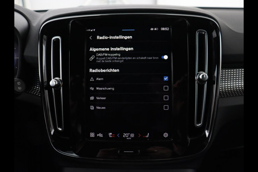 Volvo XC40 Recharge P8 AWD R Design | Stoel & stuurverwarming | Harman/Kardon | Adaptive cruise | Carplay | Navigatie | Keyless | Leder/Alcantara | Parkeerhulp | Full LED