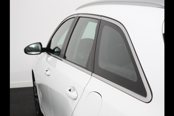 Kia Ceed Sportswagon 1.6 GDI PHEV DynamicLine Climate control | Adaptieve cruise control | Stuur verwarming | Stoel verwarming | Parkeersensoren | Achteruitrijcamera | Apple Carplay/ Android Auto