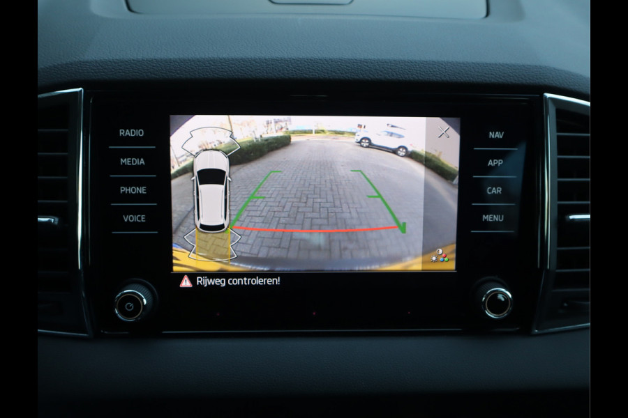 Škoda Karoq 1.0 TSI Business Edition Plus // LED