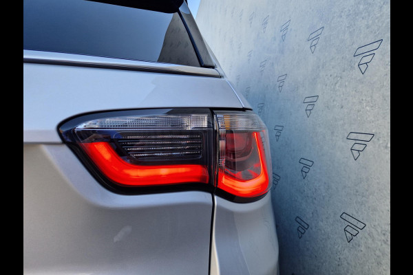 Jeep Compass 1.3T Limited Automaat | Trekhaak | BSD | DAB | Camera | Navi | Clima |