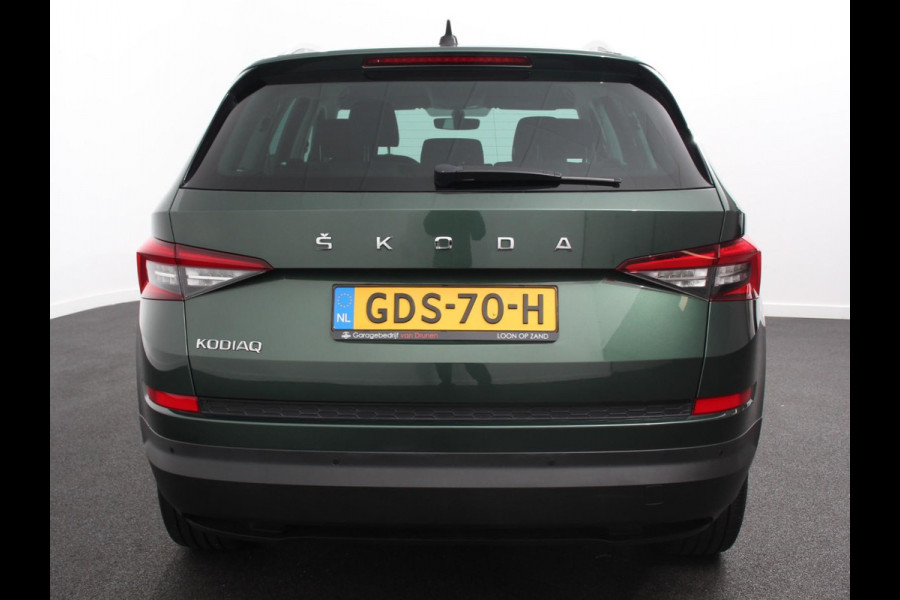 Škoda Kodiaq 1.5 TSI 150pk DSG Style 7p. | Navigatie | Apple Carplay/Android Auto | Adaptive Cruise Control | Parkeersensor achter | Stoel- en stuurverwarming | Ledverlichting | Getinte ramen | Climate Control Prijs Incl. BOVAG Garantie