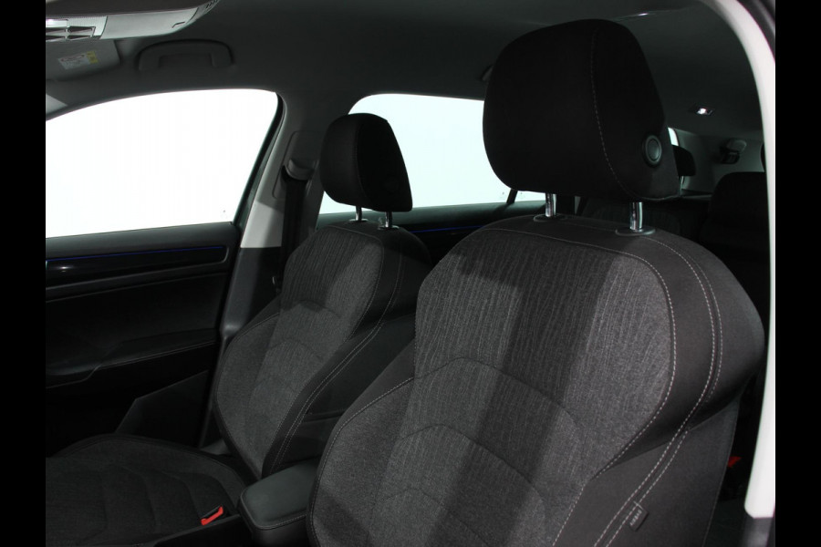 Škoda Kodiaq 1.5 TSI 150pk DSG Style 7p. | Navigatie | Apple Carplay/Android Auto | Adaptive Cruise Control | Parkeersensor achter | Stoel- en stuurverwarming | Ledverlichting | Getinte ramen | Climate Control Prijs Incl. BOVAG Garantie