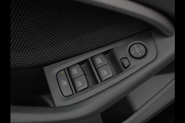 BMW 2 Serie Gran Coupé 218i Automaat Introduction Edition |  Panorama dak | Camera | Navigatie | Lichtmetalen velgen | Parkeer sensoren | Climate Control