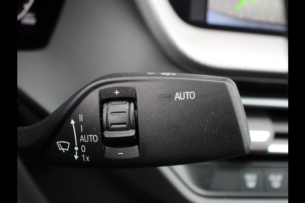 BMW 2 Serie Gran Coupé 218i Automaat Introduction Edition |  Panorama dak | Camera | Navigatie | Lichtmetalen velgen | Parkeer sensoren | Climate Control