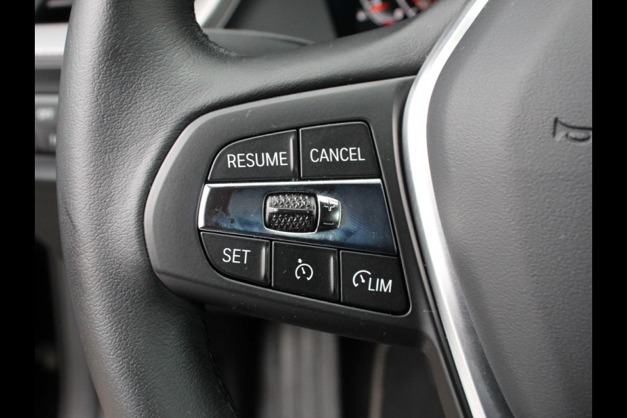 BMW 2 Serie Gran Coupé 218i Automaat Introduction Edition |  Panorama dak | Camera | Navigatie | Lichtmetalen velgen | Parkeer sensoren | Climate Control
