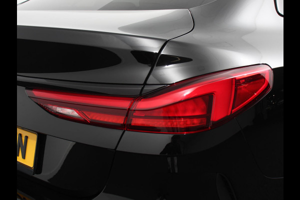 BMW 2 Serie Gran Coupé 218i Automaat Introduction Edition |  Panorama dak | Camera | Navigatie | Lichtmetalen velgen | Parkeer sensoren | Climate Control