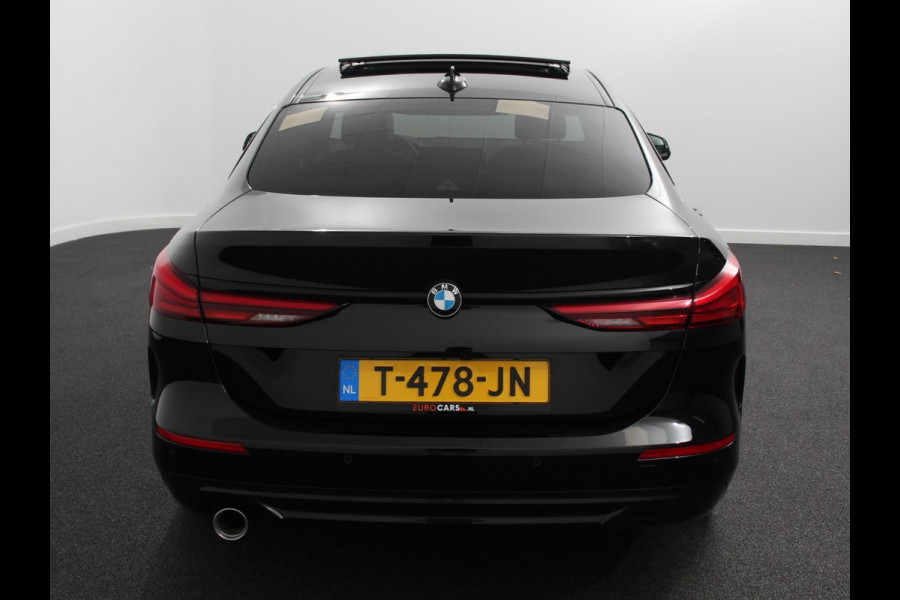 BMW 2 Serie Gran Coupé 218i Automaat Introduction Edition |  Panorama dak | Camera | Navigatie | Lichtmetalen velgen | Parkeer sensoren | Climate Control