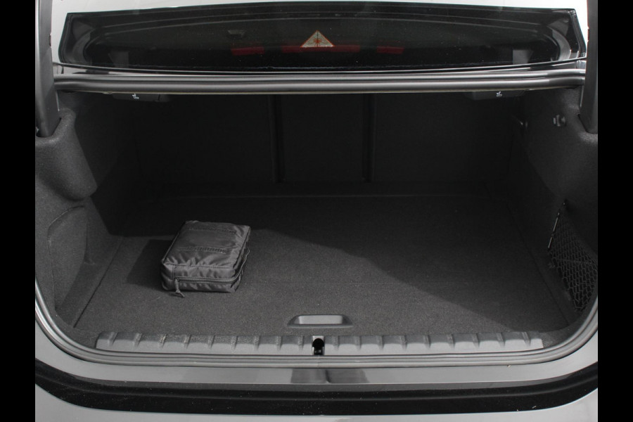 BMW 2 Serie Gran Coupé 218i Automaat Introduction Edition |  Panorama dak | Camera | Navigatie | Lichtmetalen velgen | Parkeer sensoren | Climate Control