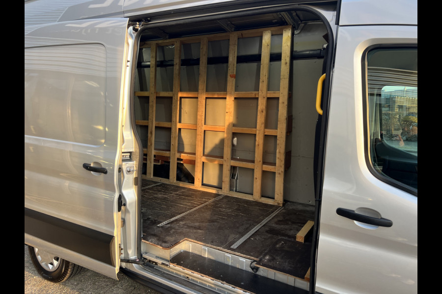 Ford Transit 350 2.0 TDCI L3H3 Trend RWD Automaat