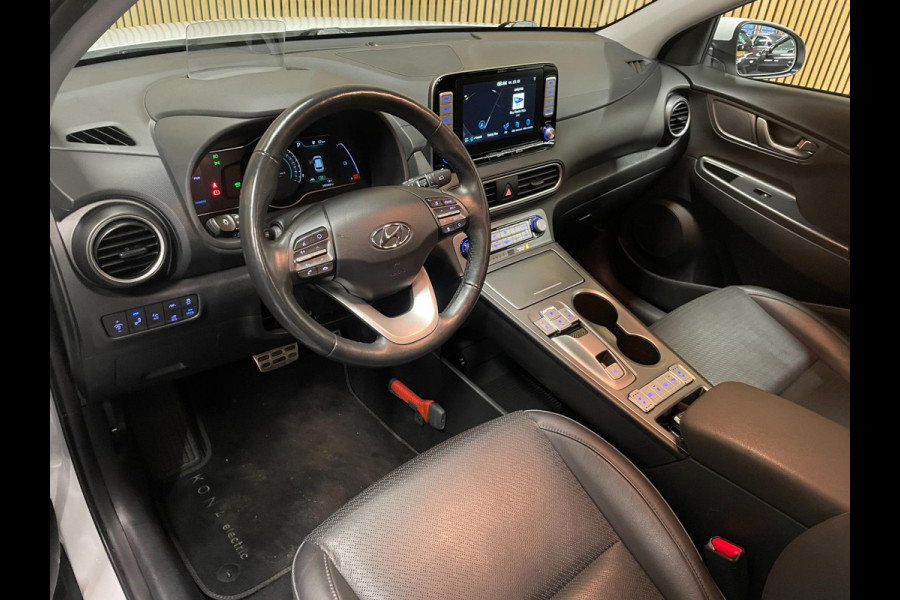 Hyundai Kona EV Premium 64 kWh|GROTE ACCU|100% SOH|HEAD-UP|KRELL|LEDER|ACC|STUURVERW|STOELVERW+VENT.|CAMERA|CARPLAY|ORG.NL|NAP|