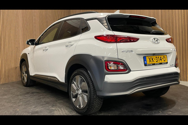 Hyundai Kona EV Premium 64 kWh|GROTE ACCU|100% SOH|HEAD-UP|KRELL|LEDER|ACC|STUURVERW|STOELVERW+VENT.|CAMERA|CARPLAY|ORG.NL|NAP|