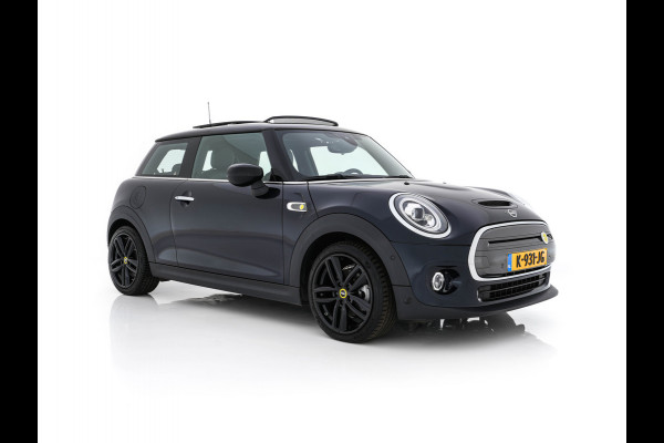 MINI Mini Electric Yours 33 kWh [ 3-Fase ] { SOH 100% } (INCL-BTW ) Aut.* HEATPUMP | PANO | LEATHER | DIGI-COCKPIT | HEAD-UP | FULL-LED | NAVI-FULLMAP | HEATED-SPORTSEATS | DAB | CRUISE | HARMAN/KARDON | CAMERA | KEYLESS | AMBIENTLIGHT | 17"ALU*