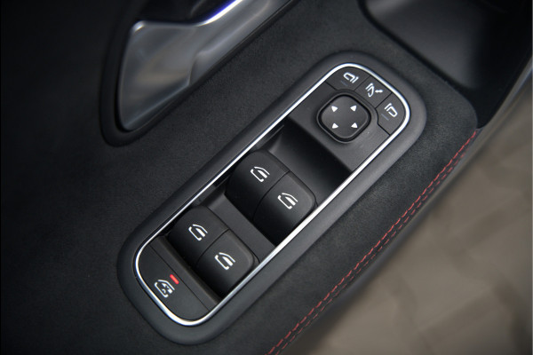 Mercedes-Benz A-Klasse 250 e Advantage AMG | Panoramadak | Burmester | Stoelverwarming | Memory Seat | Cruise Control | Camera | Apple Carplay | Ambiance Verlichting | Night Pakket | Keyless |