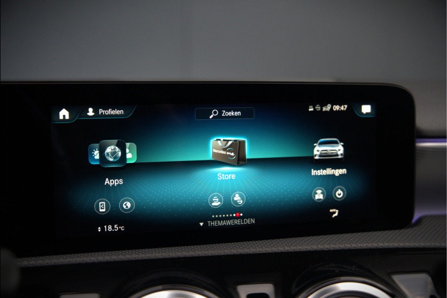 Mercedes-Benz A-Klasse 250 e Advantage AMG | Panoramadak | Burmester | Stoelverwarming | Memory Seat | Cruise Control | Camera | Apple Carplay | Ambiance Verlichting | Night Pakket | Keyless |