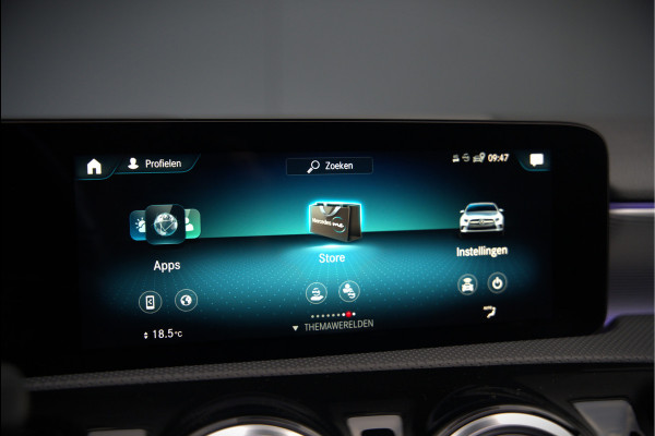Mercedes-Benz A-Klasse 250 e Advantage AMG | Panoramadak | Burmester | Stoelverwarming | Memory Seat | Cruise Control | Camera | Apple Carplay | Ambiance Verlichting | Night Pakket | Keyless |