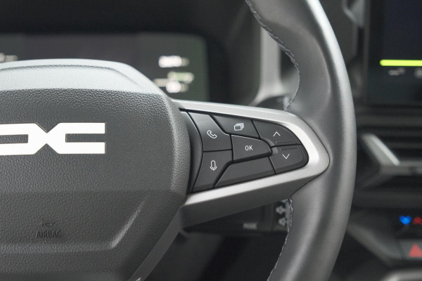 Dacia Bigster 1.8 Hybrid 155 Journey | 360 Camera | Pack Winter | Schuif-/Kanteldak | Elektronische Kofferklep | Adaptieve Cruise Control