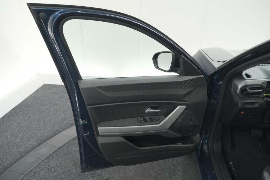 Dacia Bigster 1.8 Hybrid 155 Journey | 360 Camera | Pack Winter | Schuif-/Kanteldak | Elektronische Kofferklep | Adaptieve Cruise Control